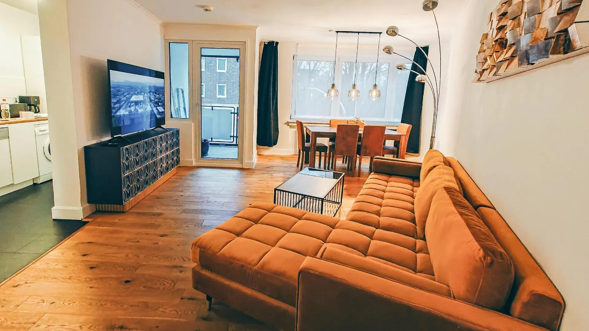 3 Room Downtown Apartment Bilk Dusseldorf