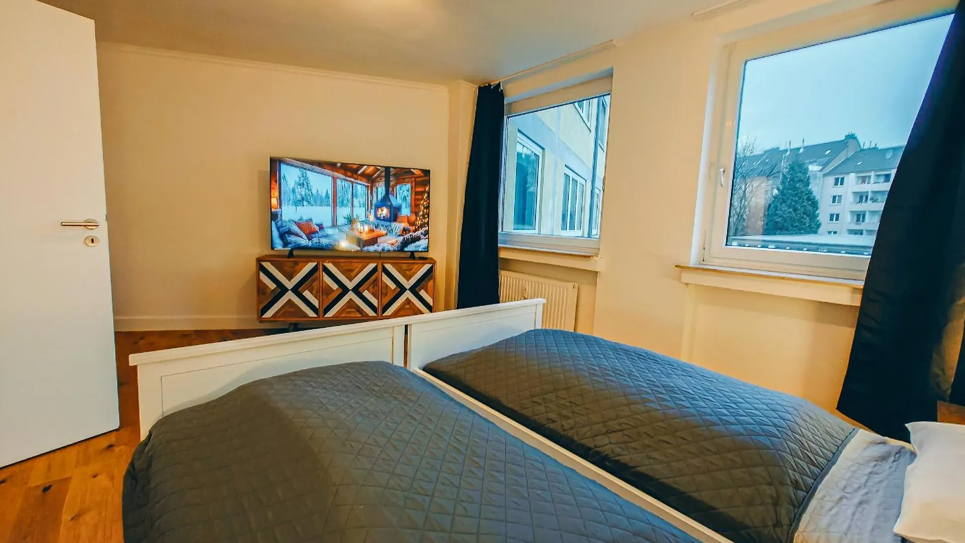 3 Room Downtown Apartment Bilk Dusseldorf Germany