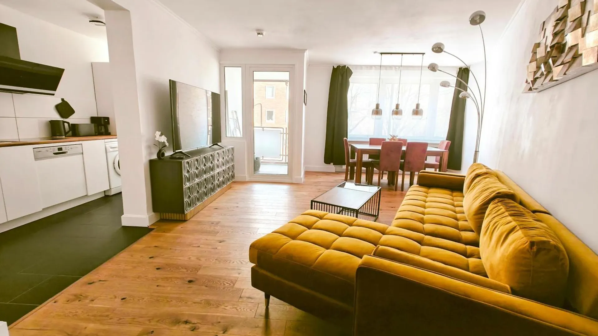 3 Room Downtown Apartment Bilk Dusseldorf 0*,  Germany