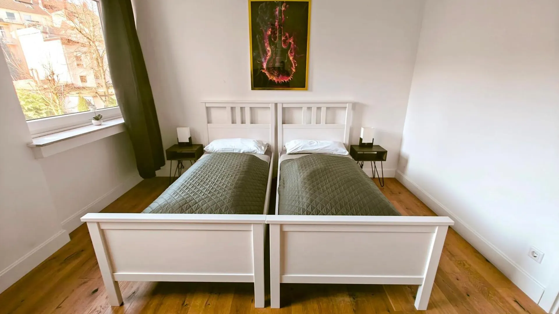 3 Room Downtown Apartment Bilk Dusseldorf