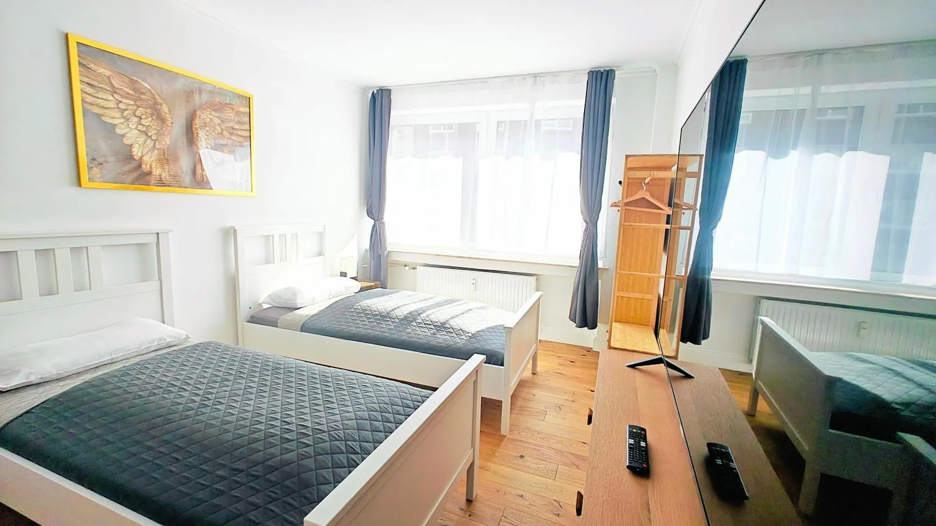 3 Room Downtown Apartment Bilk Dusseldorf