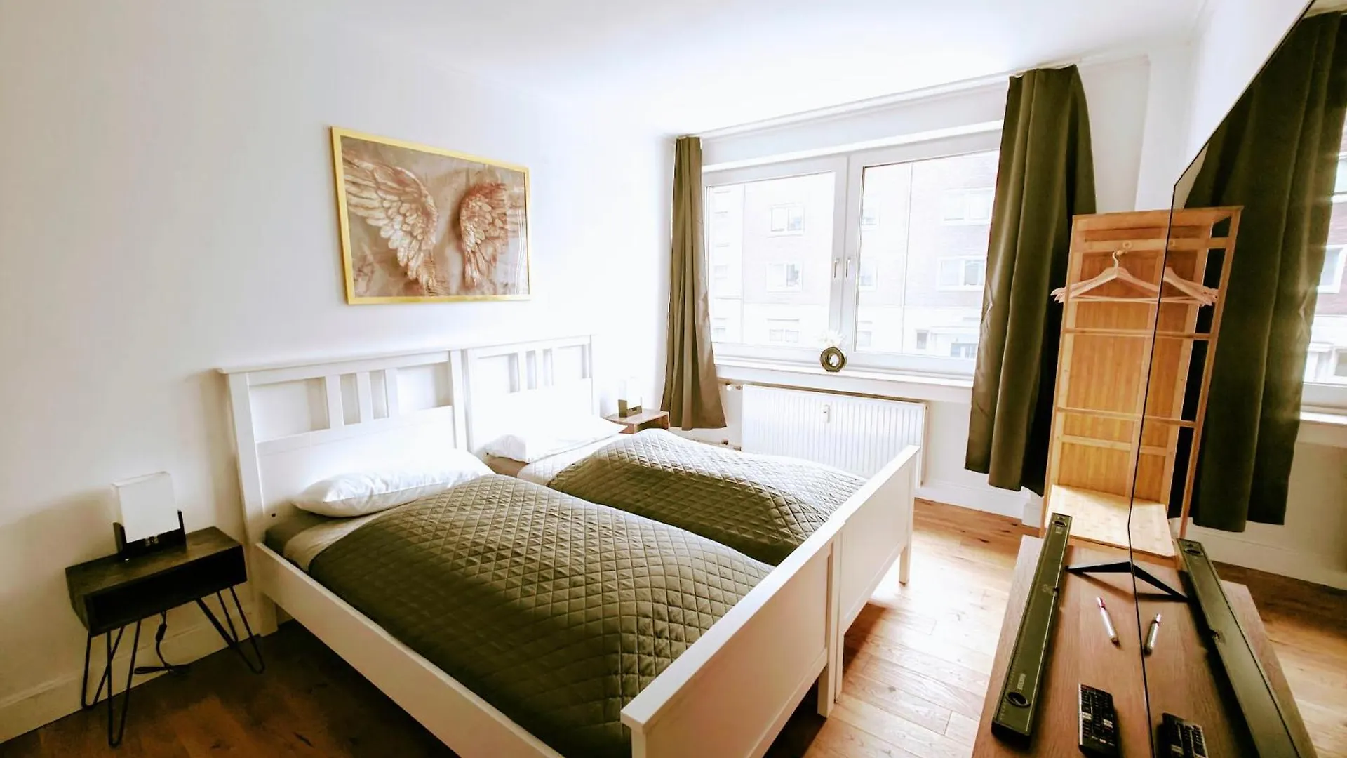 3 Room Downtown Apartment Bilk Dusseldorf Germany